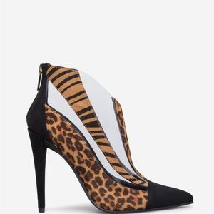 Shoe Dazzle Booties, Saffire, Animal print